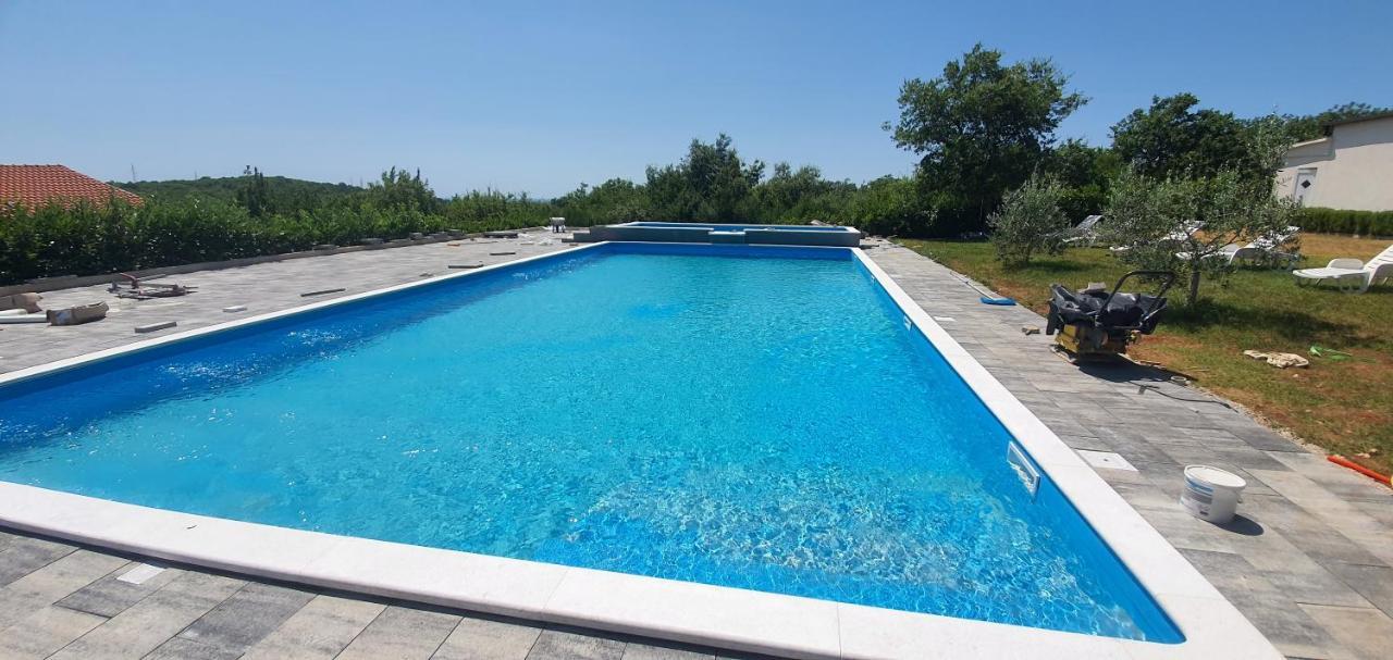 Apartments Paradis Rovinj Exterior photo